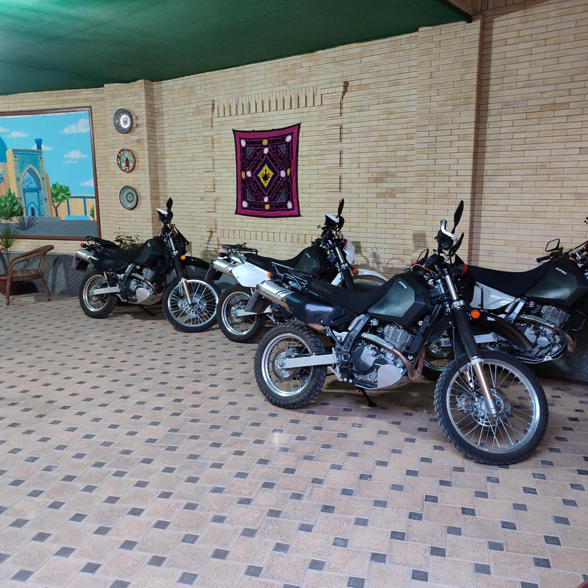 Hotel Mehribon Samarkand Buitenkant foto