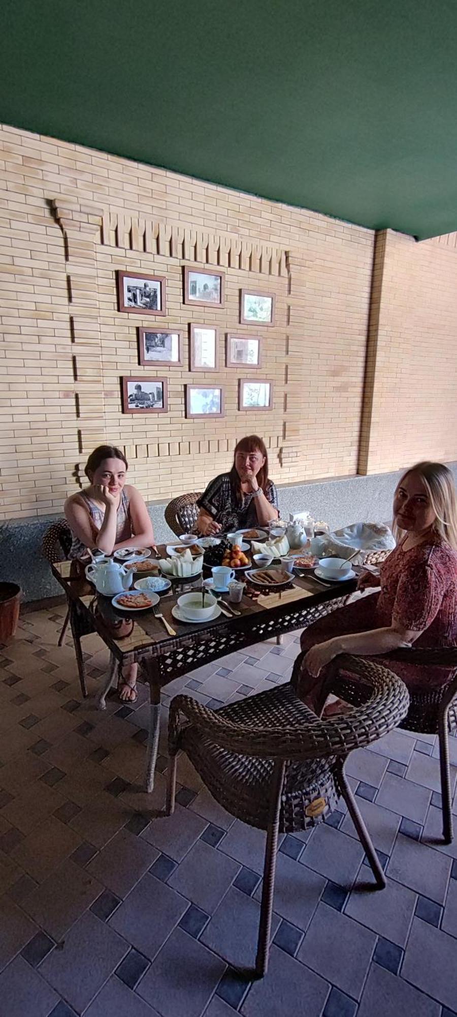 Hotel Mehribon Samarkand Buitenkant foto